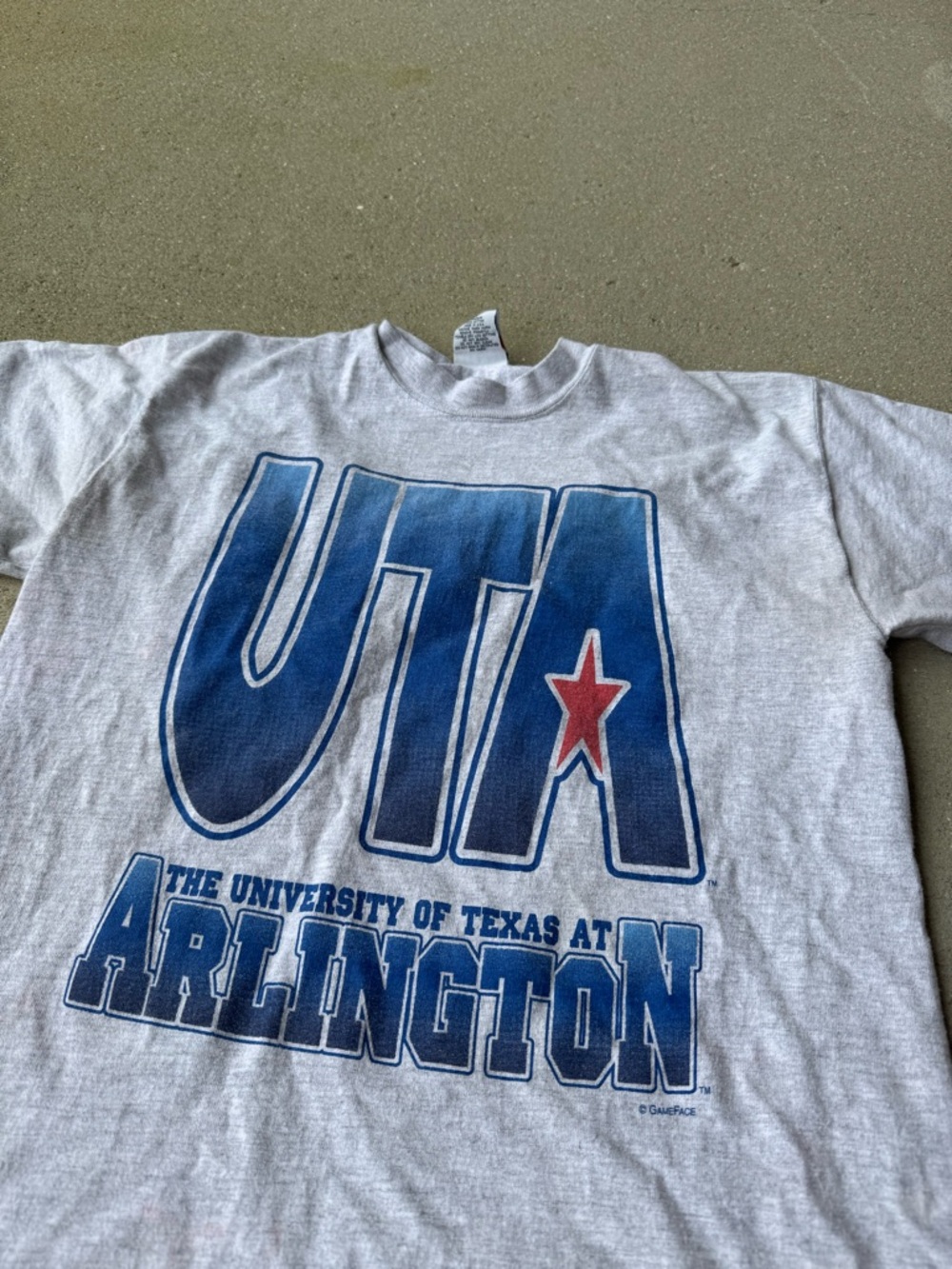 Vintage UTA Arlington Grey Crewneck T-Shirt